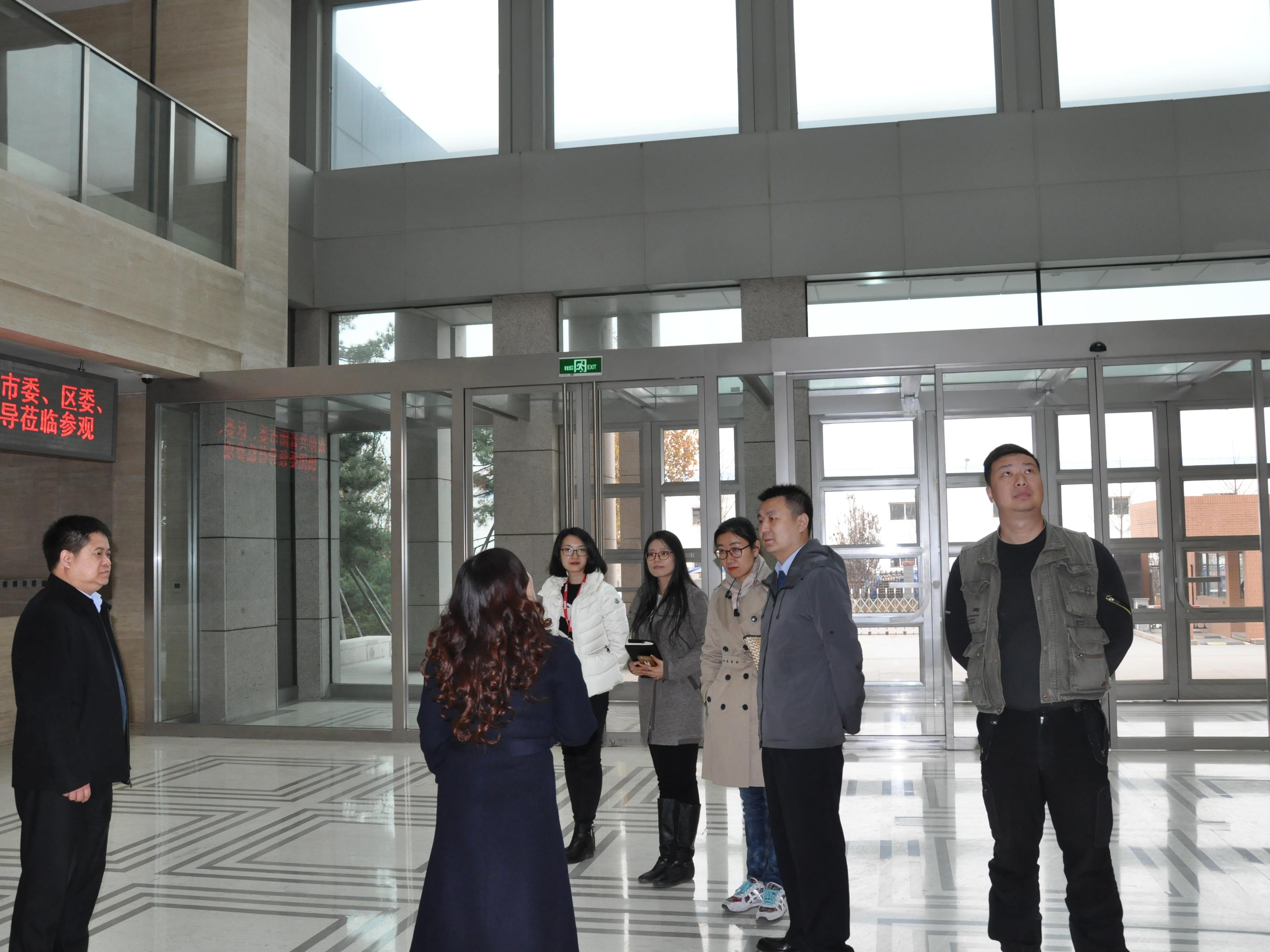 共青團(tuán)北京市委、瀛海鎮(zhèn)黨委、瀛海鎮(zhèn)團(tuán)委一行到訪美巢集團(tuán)